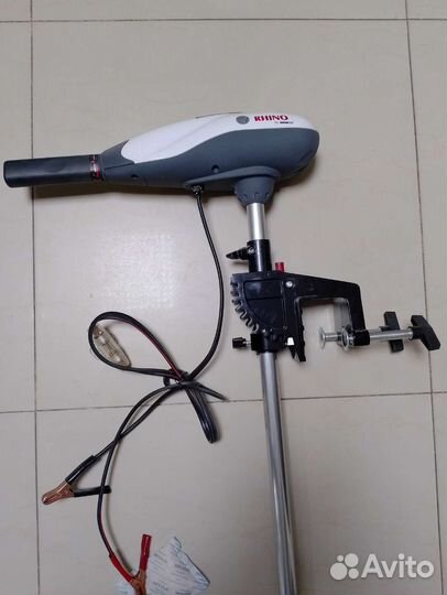 Лодочный электро мотор