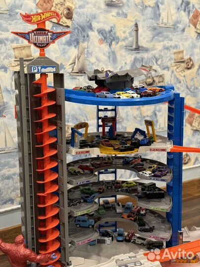 Hot wheels машинки гараж парковка