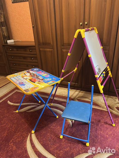 Детский стол и стул