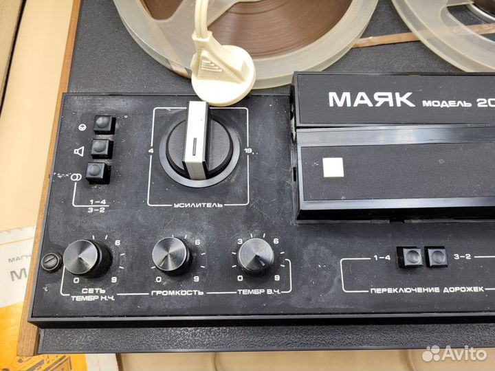 Магнитофон катушечный Маяк 205 / документ