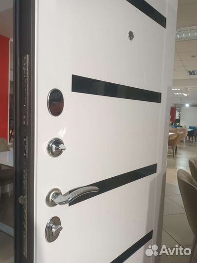 Дверь входная