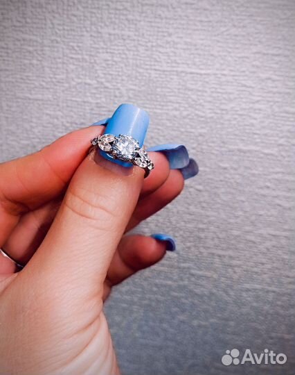 Серебряное кольцо
