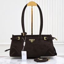 Сумка замшевая Prada винтаж