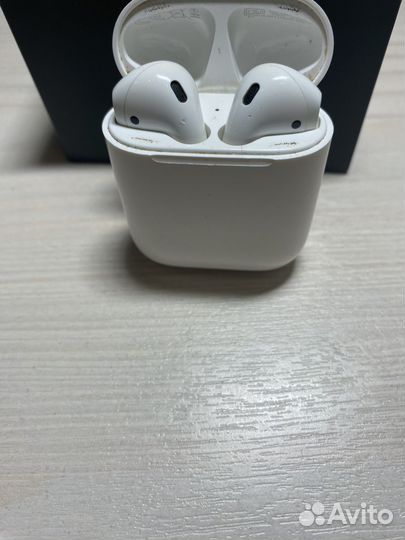 Airpods 1