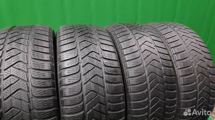 Pirelli Winter Sottozero 3 215/55 R16 123H