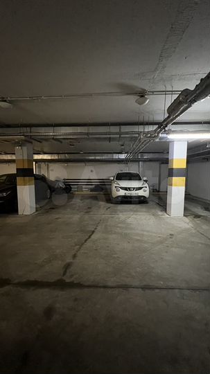 Машиноместо, 16 м²