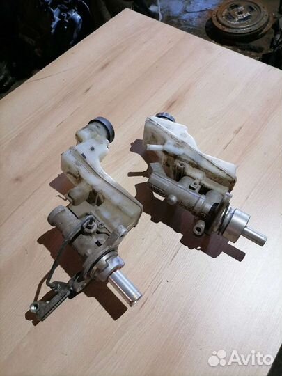 Главный тормозной цилиндр Toyota Camry V40