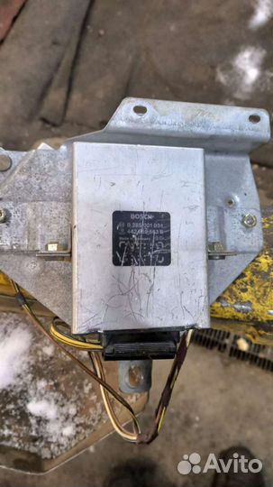 Преобразователь напряжения 443959663B 443959659