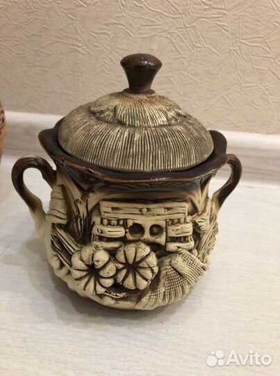 Керамическая Сахарница и две кружки