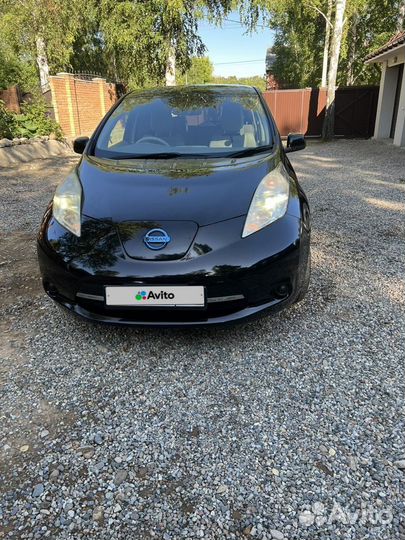 Nissan Leaf AT, 2011, 130 000 км