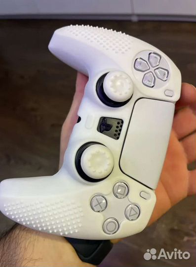 Чехлы для DualSense PS5