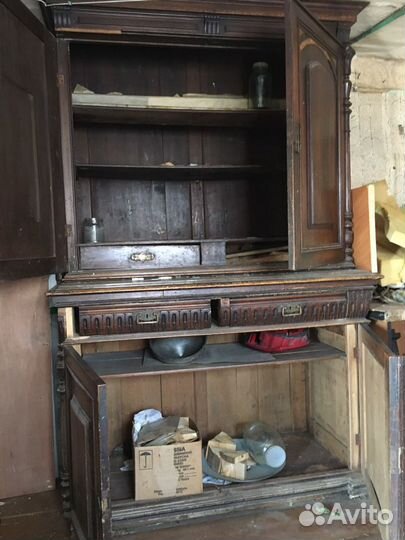 Антикварный буфет