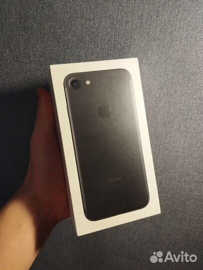 iPhone 7, 32 ГБ