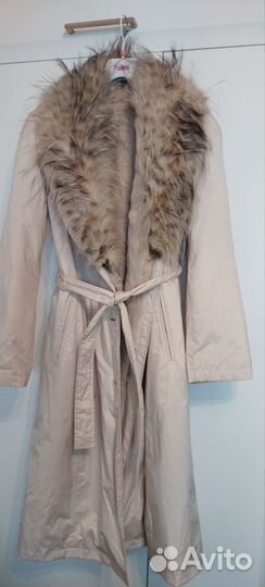 Пальто женское зимнее на меховой подкладке Италия