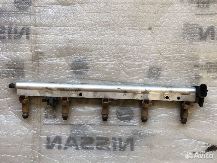 Топливная рампа форсунки датчик Volvo S40 2,4 170