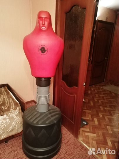 Боксерская груша напольная манекен