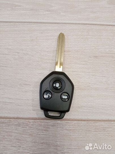 Ключ зажигания Subaru