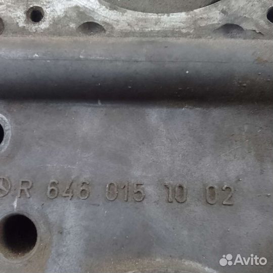 Крышка двигателя передняя Мерседес r6460151002