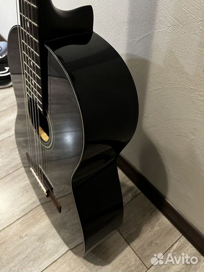 Классическая гитара yamaha c40