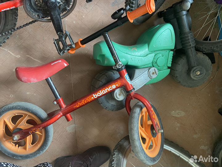 Беговел и мотоцикл толокар