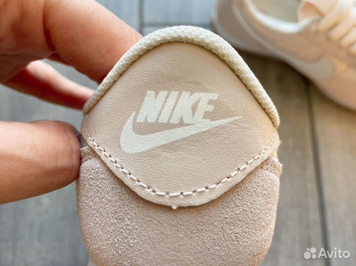 Кроссовки женские nike cortez