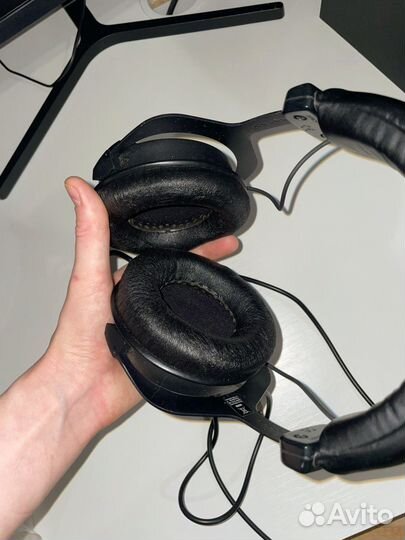 Наушники Beyerdynamic DT 770 Pro 32b Ohm