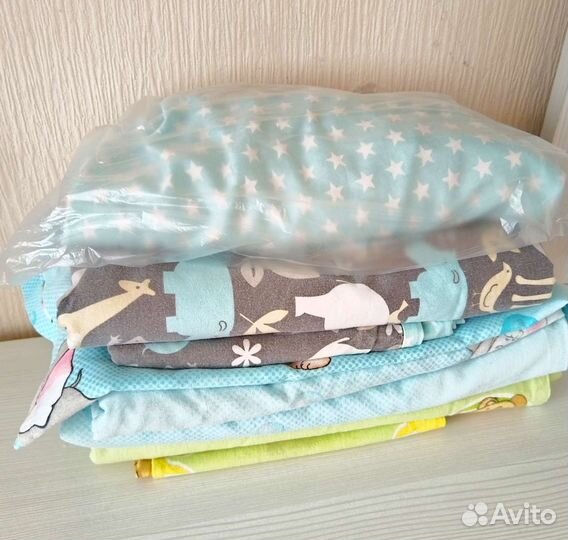 Кроватка детская белая