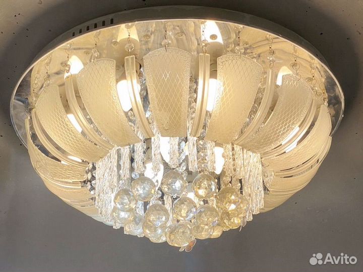 Люстра потолочная