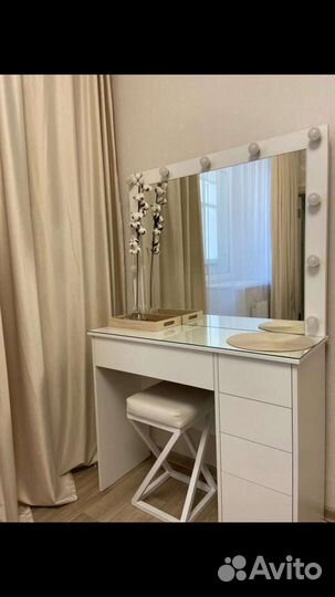 Гримёрный стол