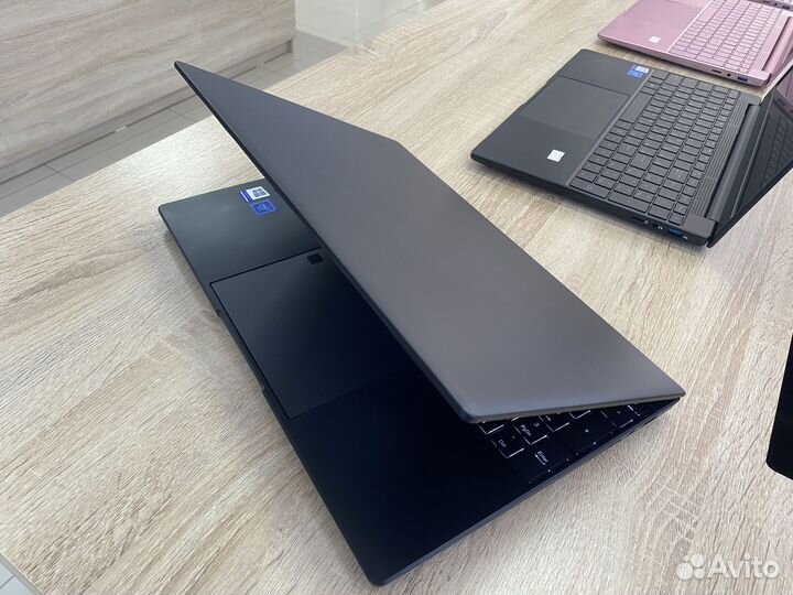 Ноутбук Free Hobby V16Pro 4 ядерный 516/16(черный)