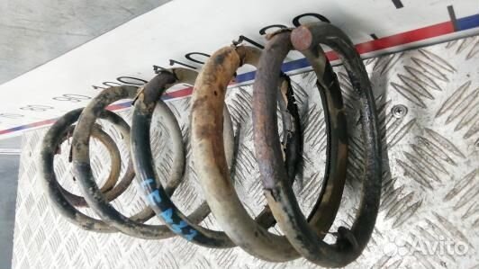 Пружина задняя KIA sorento 1 (LEA33MG01)