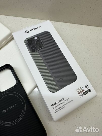 Чехол Pitaka на iPhone 14 Pro