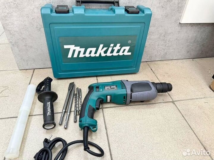 Перфоратор Makita HR 2470 новый