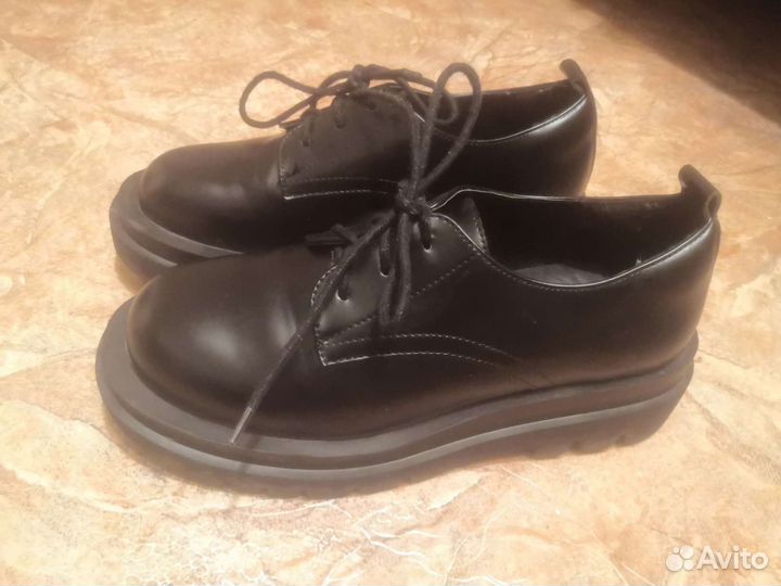 Ботинки женские