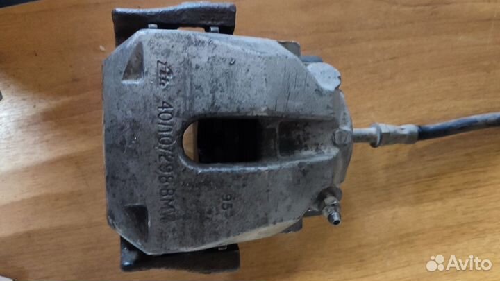 Суппорт задний правый на е 39