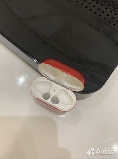 Чехол для наушников apple Airpods