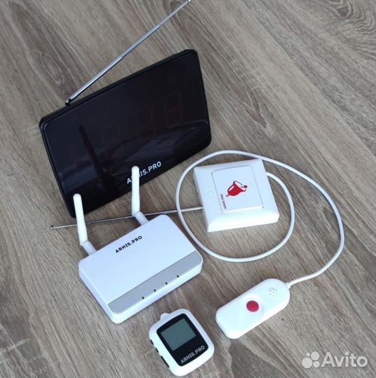 Кнопка вызова персонала, помощи больному в палату