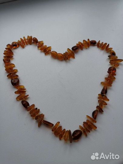 Янтарные бусы