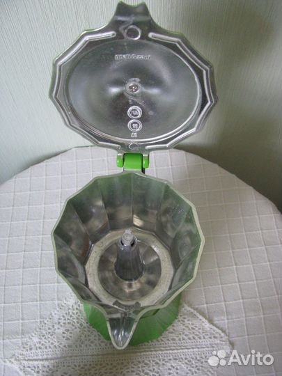 Гейзерная кофеварка Gnali&Zani зеленая новая