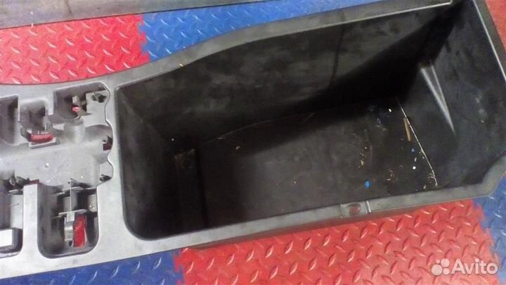 Ниша под акб BMW X5 E70