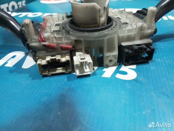 Блок подрулевых переключателей Toyota Land Cruiser