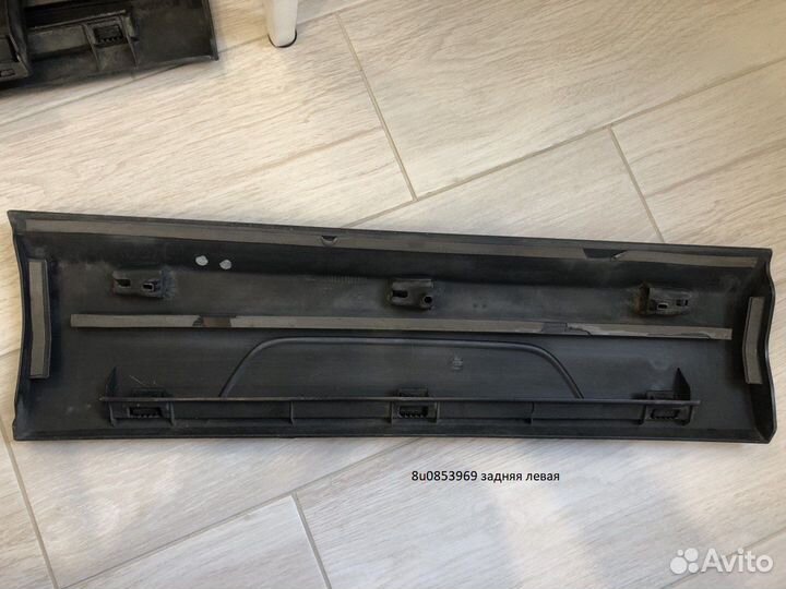 Молдинги дверей Audi Q3