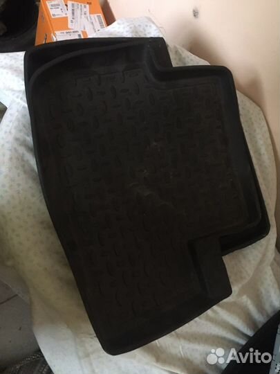 Коврики резиновые задний ряд Лансер 10