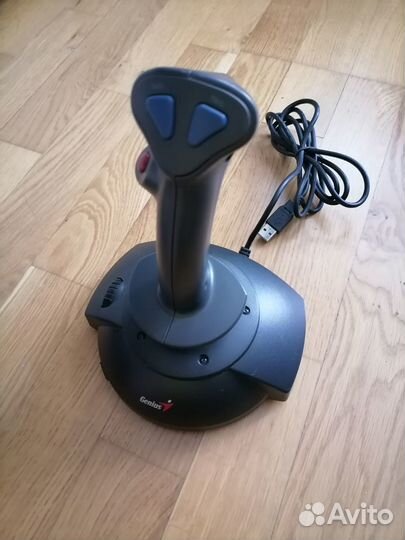 Джойстик Genius для пк