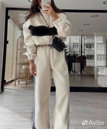 Велюровый костюм женский