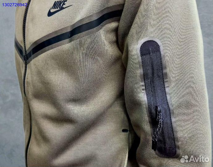 Спортивные костюмы Nike Tech Fleece