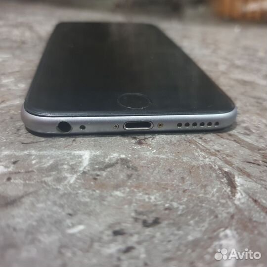 Телефон iPhone 6s