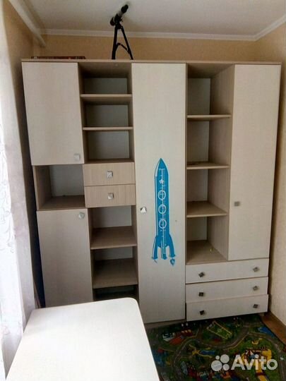 Детский мебельный гарнитур