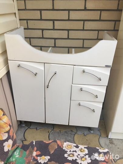 Шкаф пенал для ванной