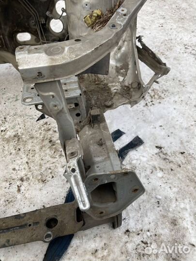 Лонжерон передний левый